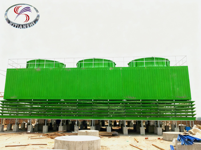 Th&aacute;p giải nhiệt c&ocirc;ng nghiệp